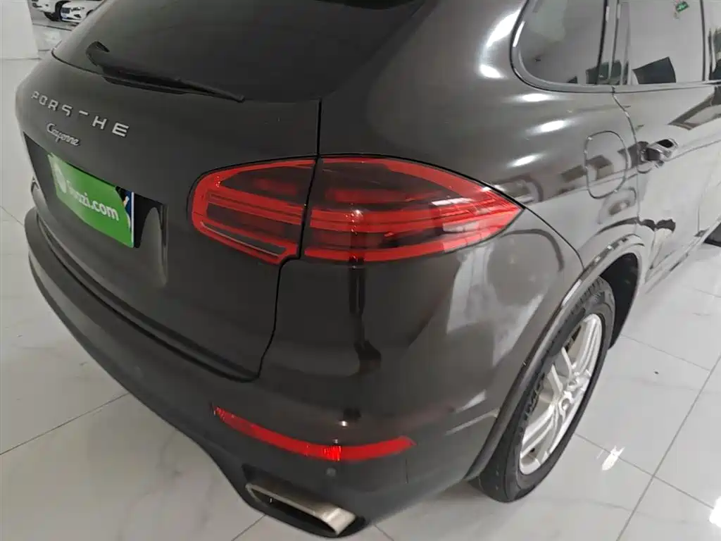 Porsche Cayenne 2016 Cayenne Platinum Edition 3.0T