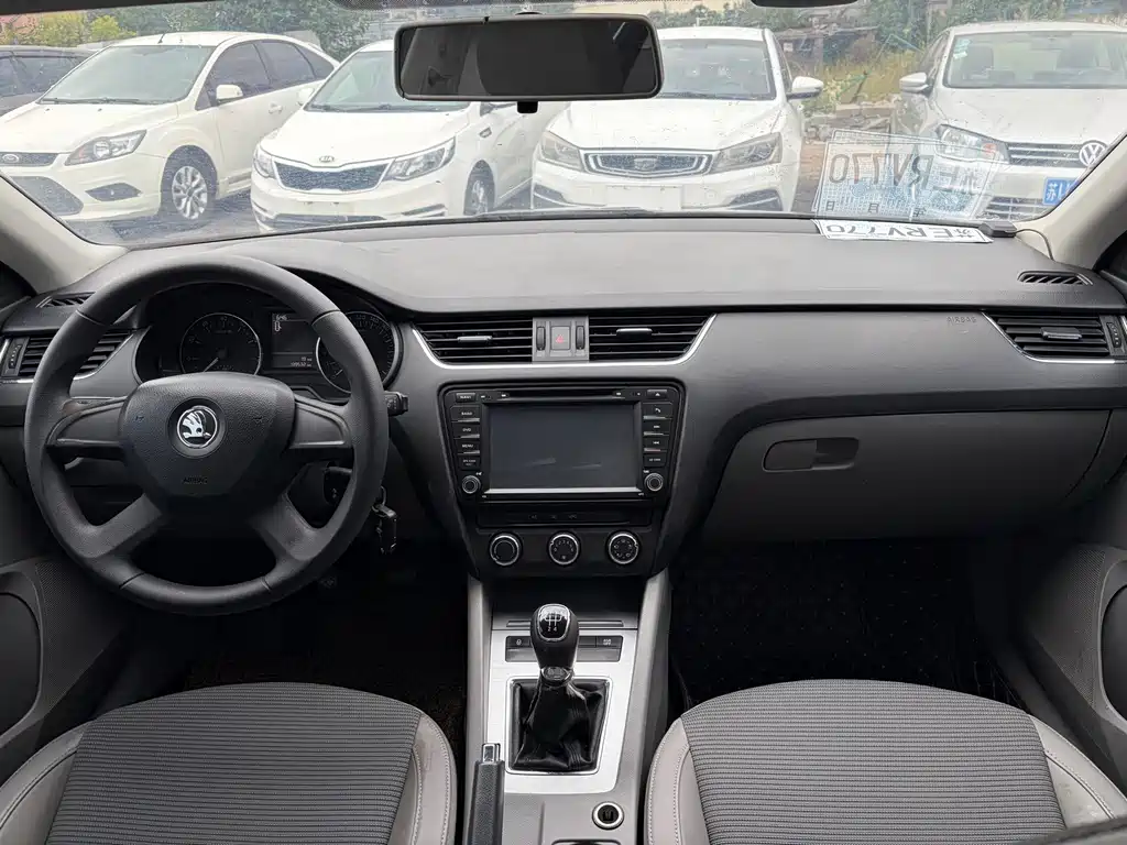 Skoda Octavia — миниатюра 10