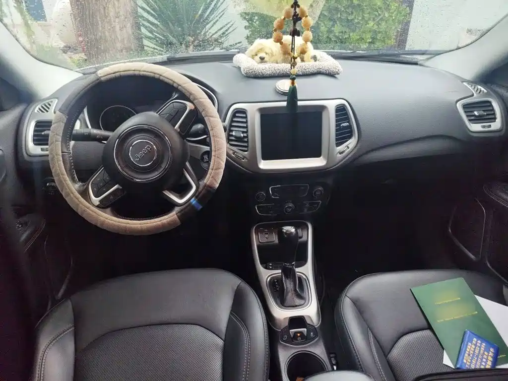 Jeep Compass — миниатюра 5