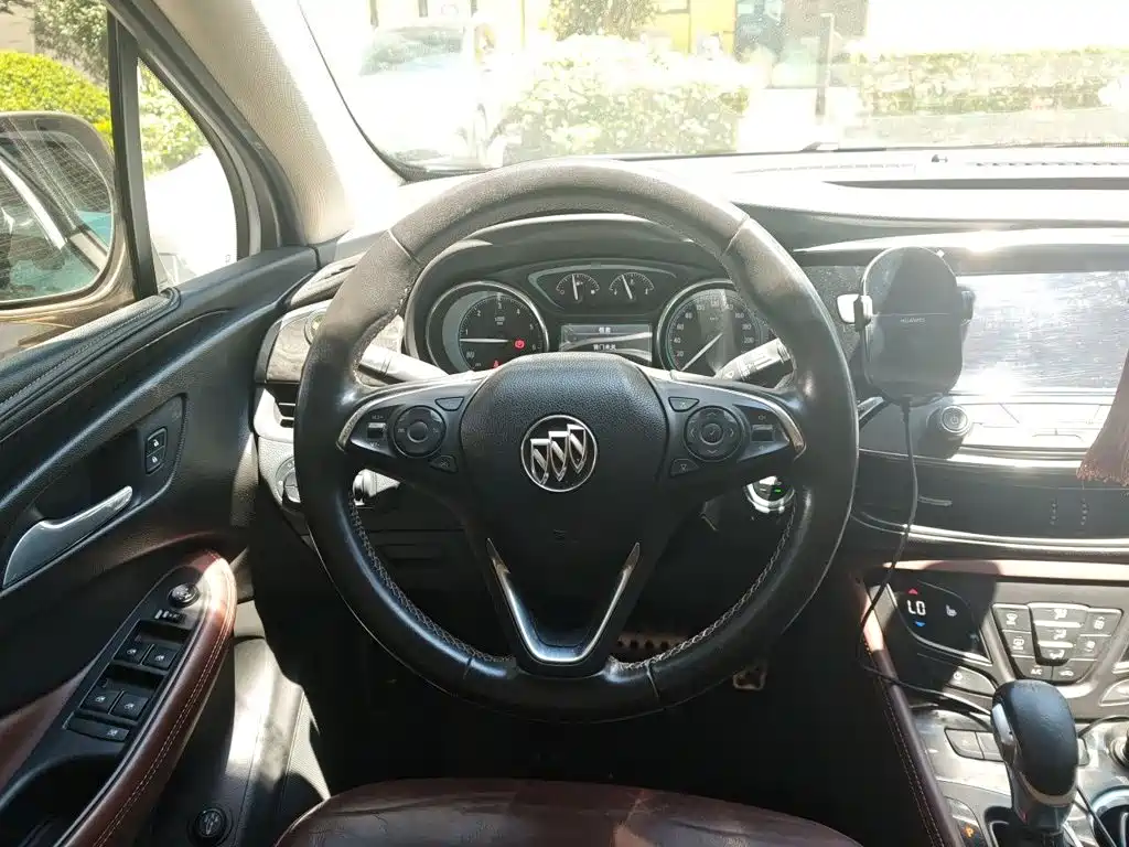 Buick Envision Plus — миниатюра 11