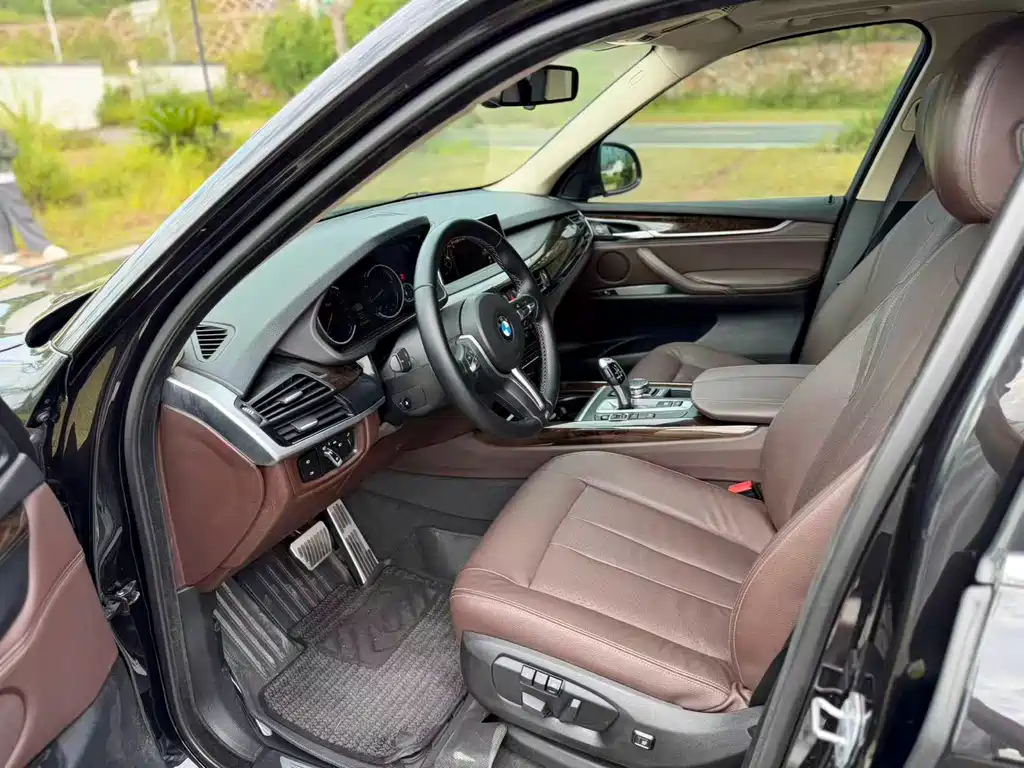 BMW X5 (Import) — миниатюра 7