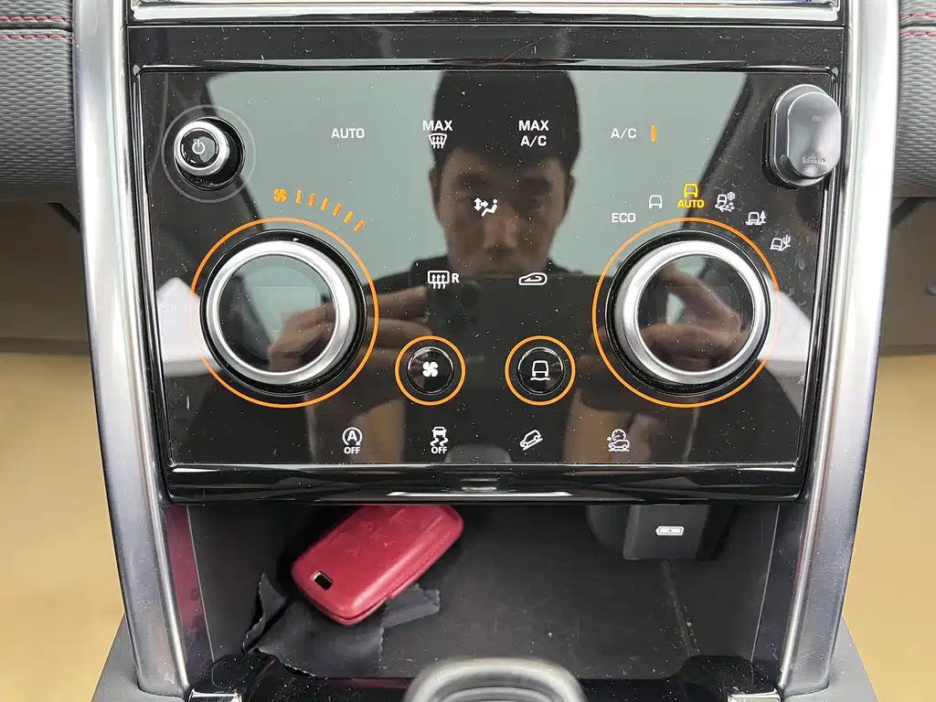 Land Rover Discovery Sport — миниатюра 17