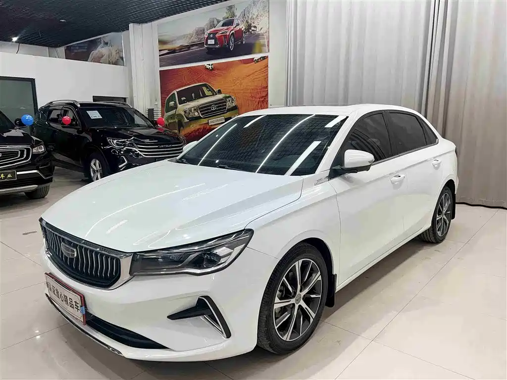 Geely Emgrand 2021