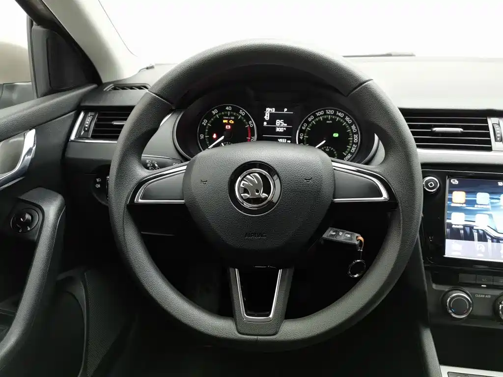 Skoda Octavia — миниатюра 11