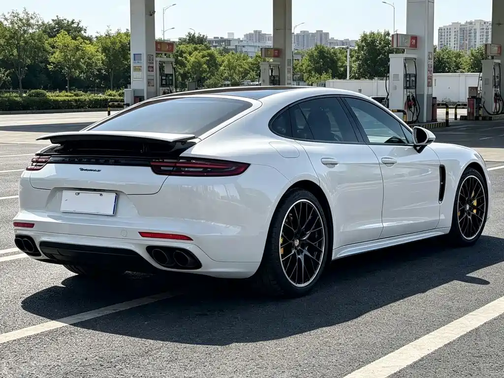 Porsche Panamera — миниатюра 5