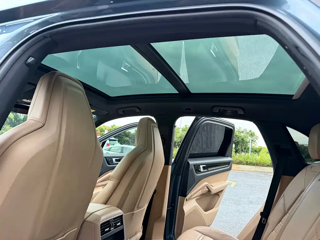 Porsche Cayenne — миниатюра 16