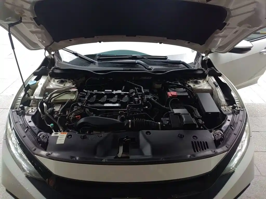 Honda Civic — миниатюра 16