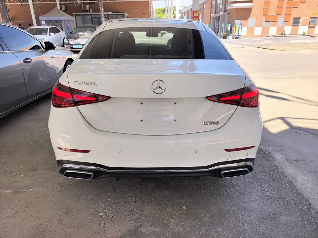 Mercedes-Benz C-Class — миниатюра 15