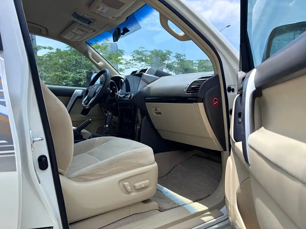 Toyota Land Cruiser Prado 2015 2.7L