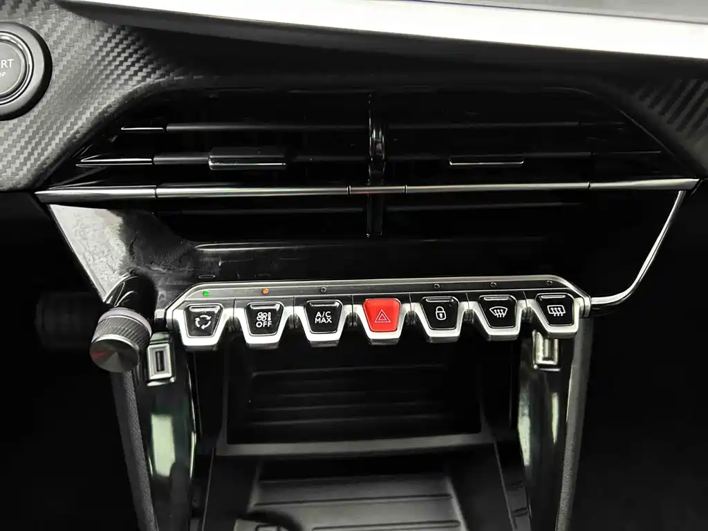 Peugeot 2008 — миниатюра 5