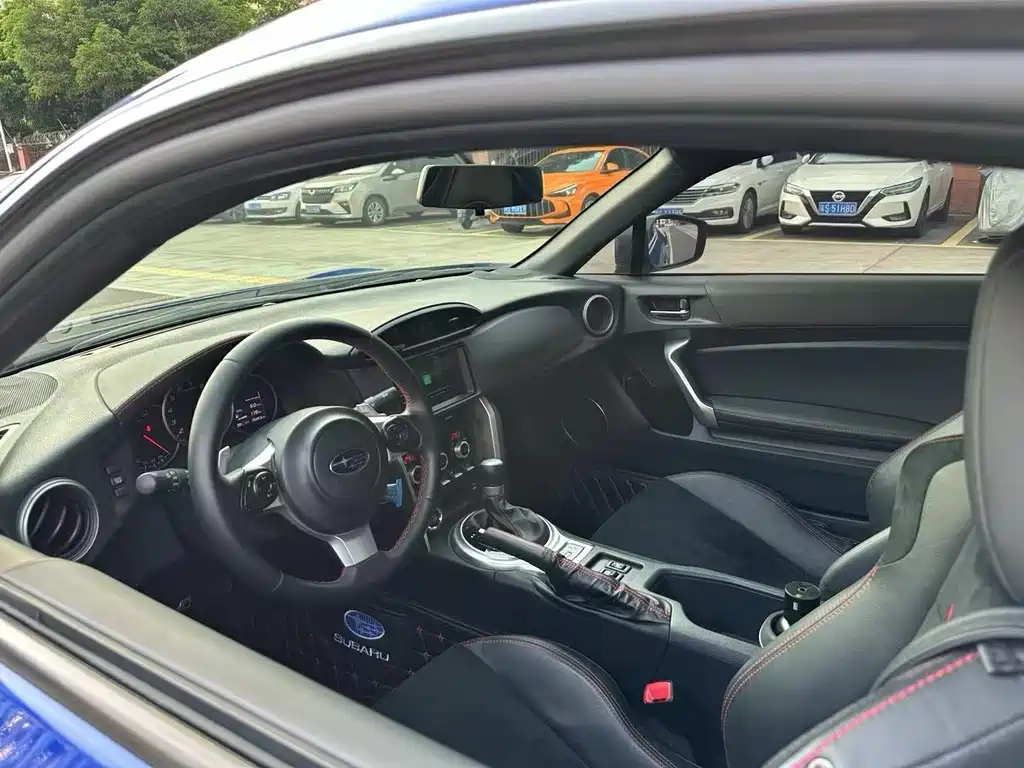 Subaru BRZ — миниатюра 6