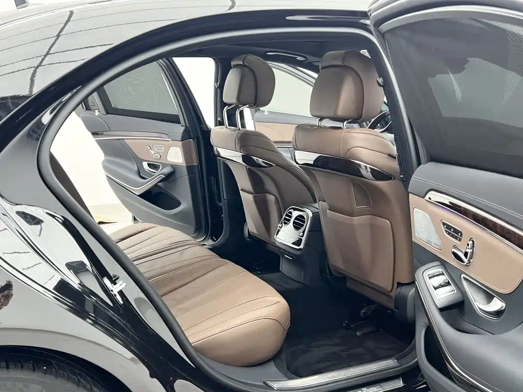Mercedes-Benz S-Class — миниатюра 14