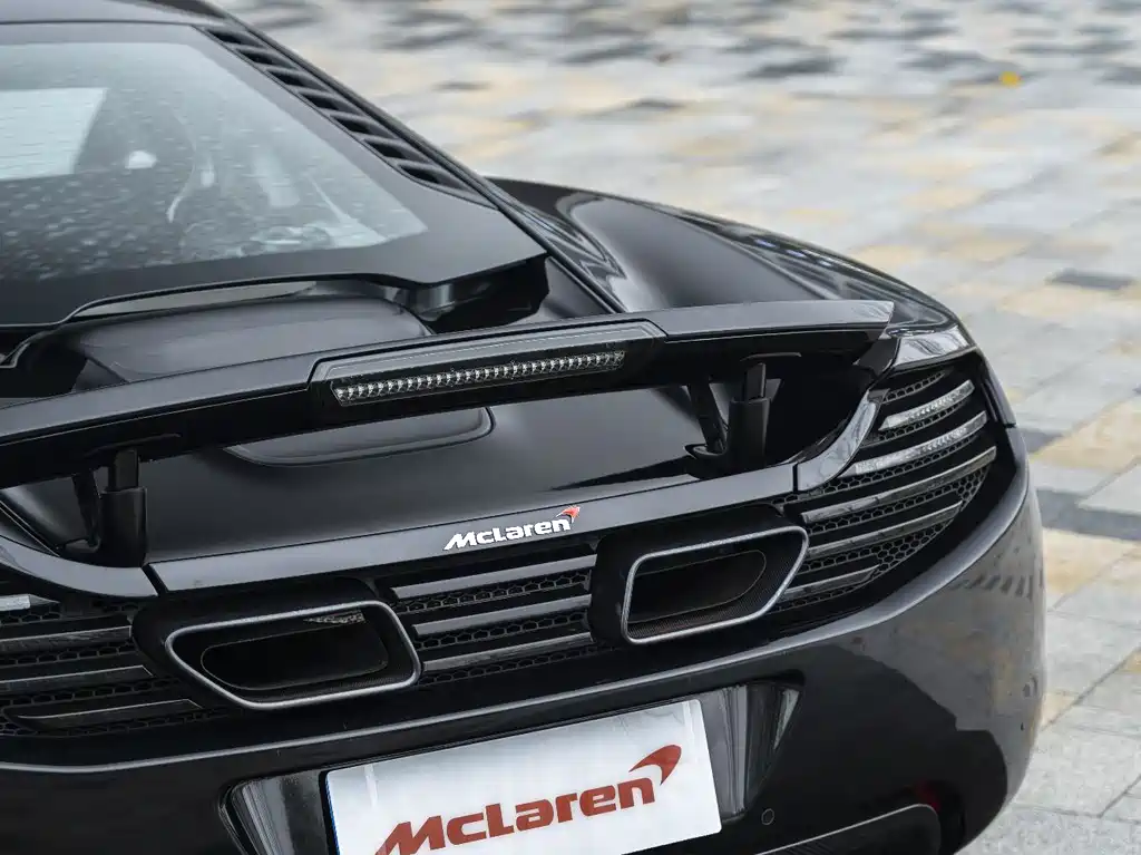 McLaren 12C 2013 3.8T COUPE