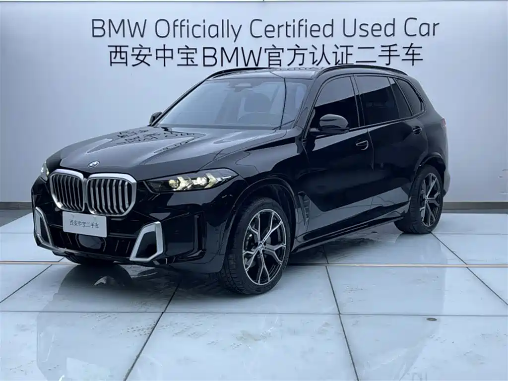 宝马X5 2026款 改款 xDrive 30Li 尊享型M运动曜夜套装 2026
