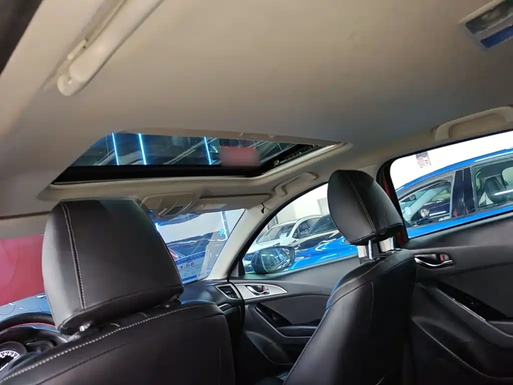 Mazda 3 Axela — миниатюра 18