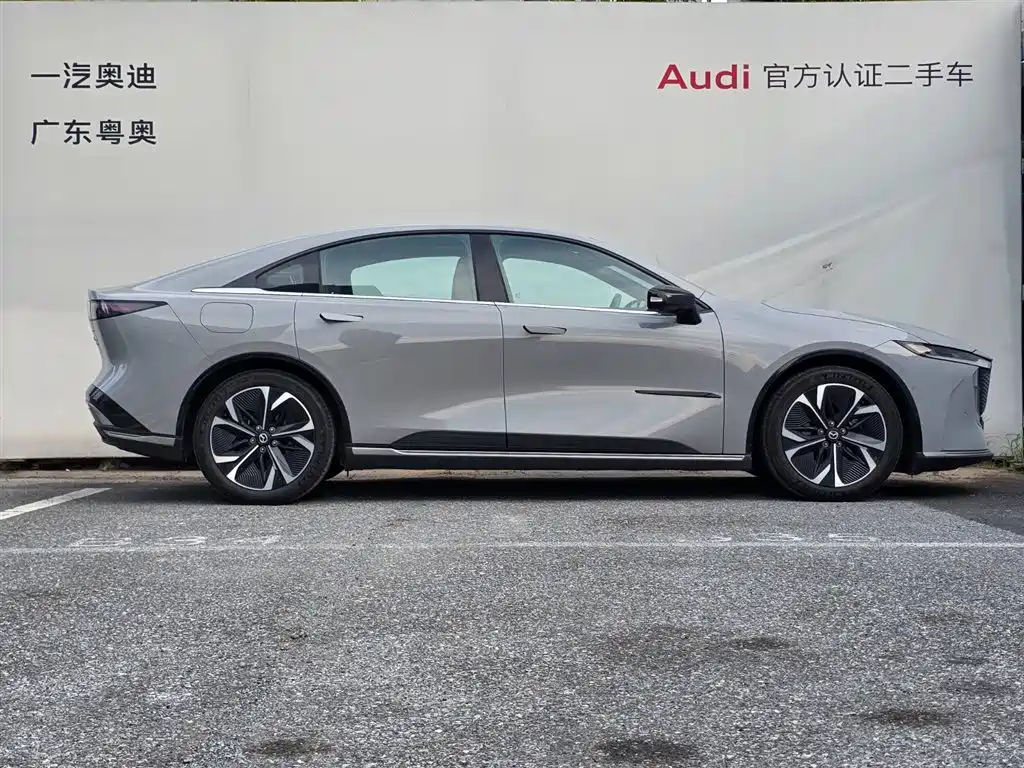 Mazda EZ-6 2024 600