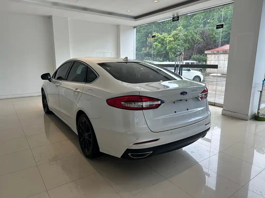 Ford Mondeo 2020 EcoBoost 200 Fashion