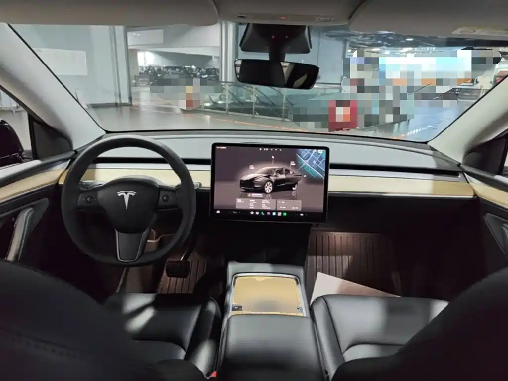 Tesla Model Y — фотографии объявления, Фото 11