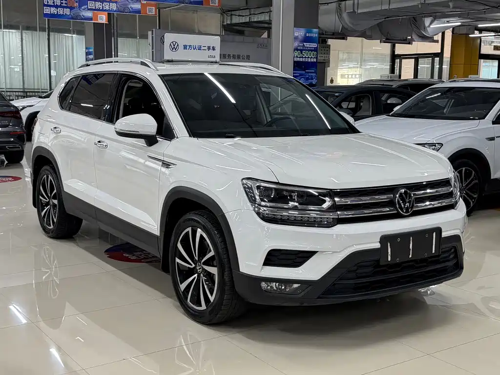 Volkswagen Tharu XR 280TSI 2WD Luxury Edition, фото 3