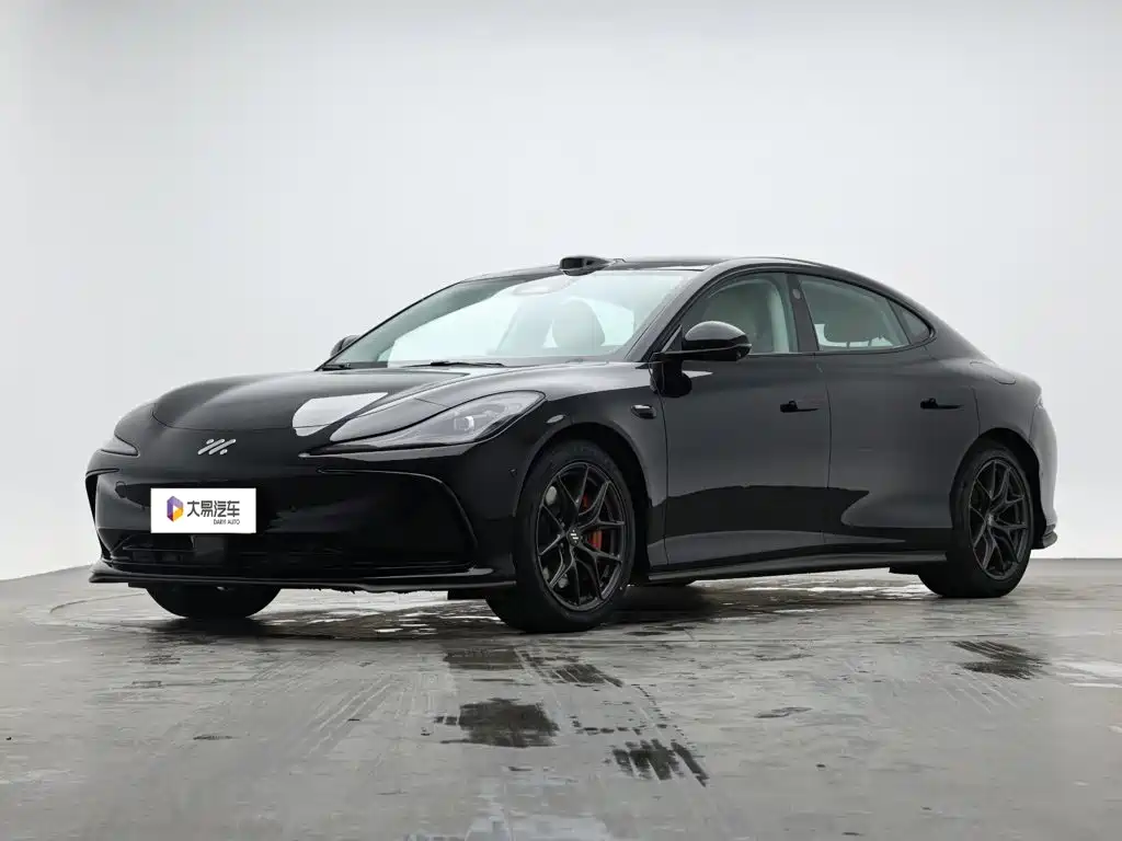 2025 IM Motors L6 - zdjęcie 1 z 18