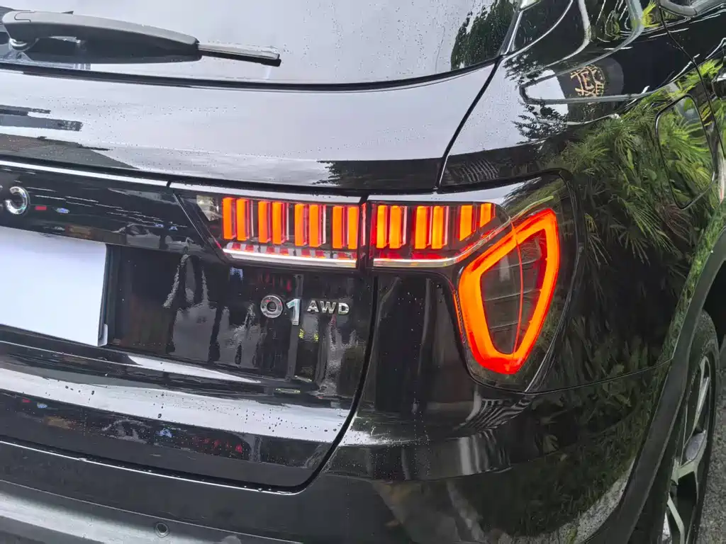 Lynk & Co 01 2.0T 4WD Dynamic Pro Edition, фото 6