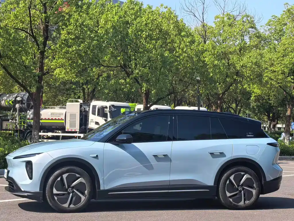 NIO ES6 — миниатюра 3