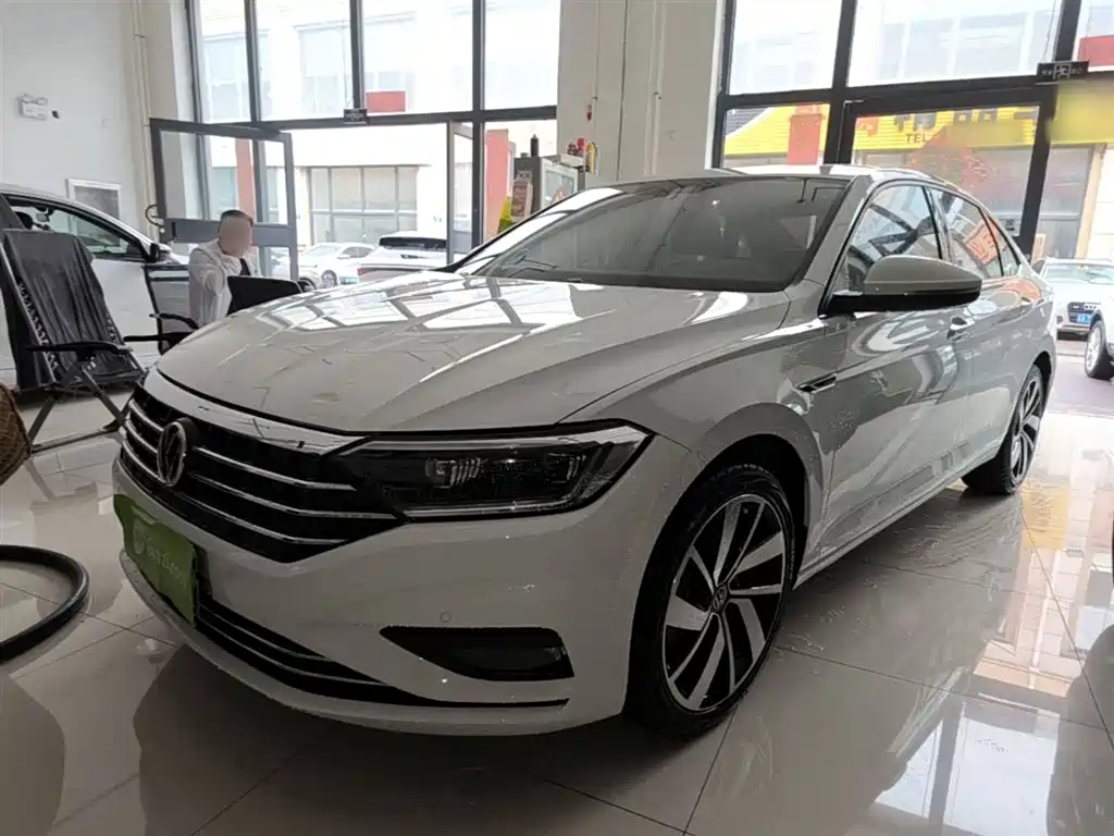 Volkswagen Sagitar 2022