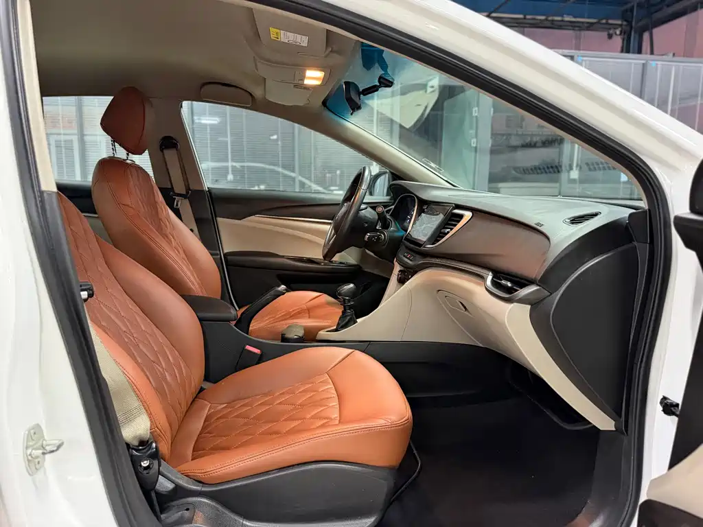 Buick Excelle — миниатюра 11