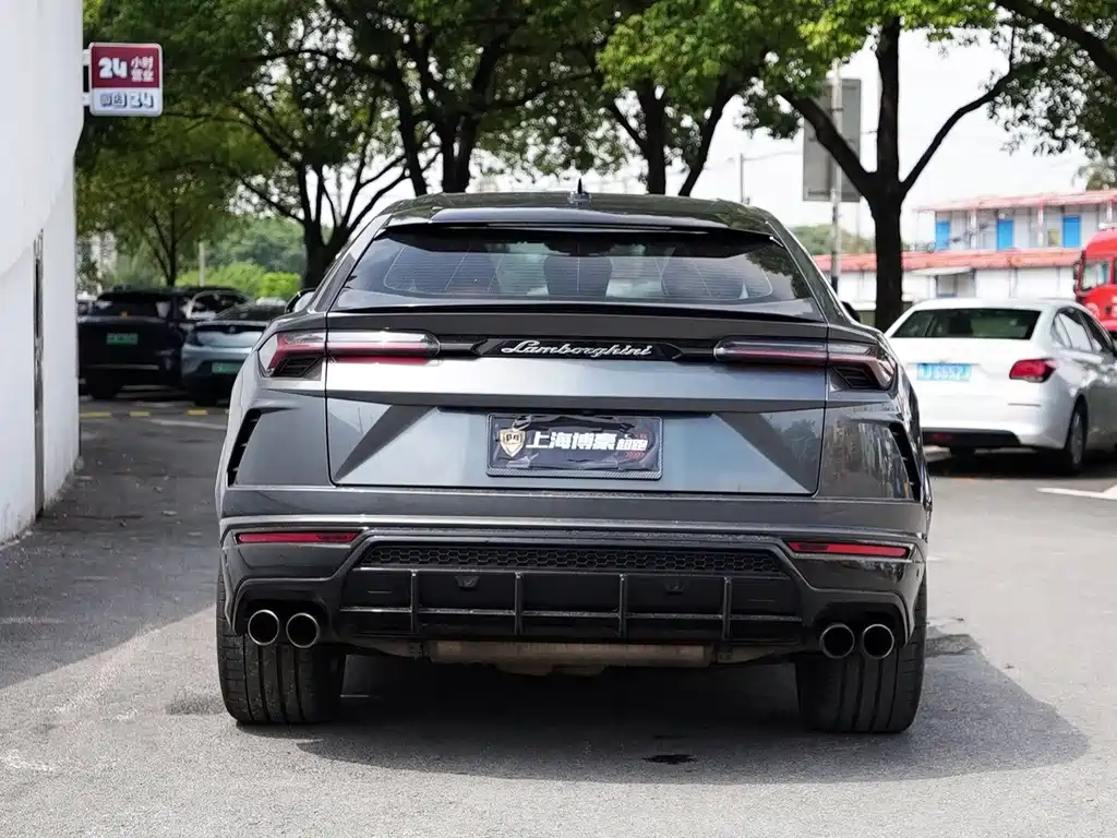 Lamborghini Urus — миниатюра 7