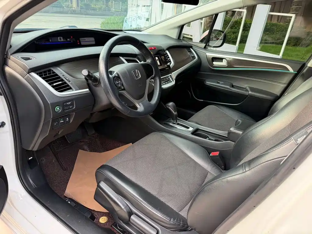 Honda Jade — миниатюра 10