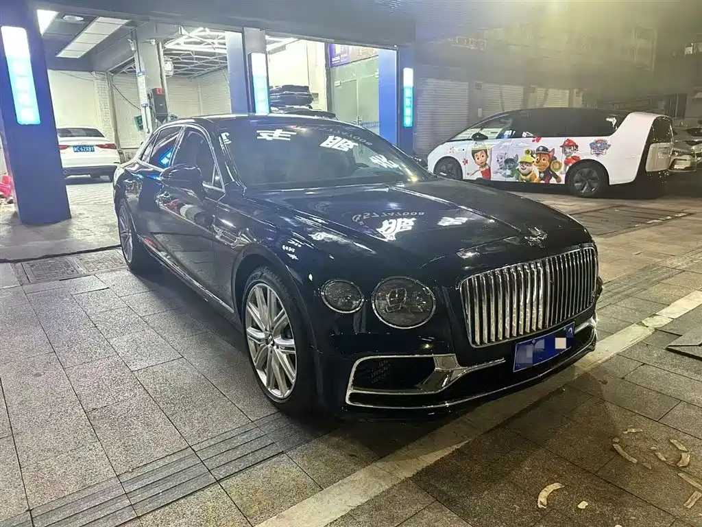 Bentley Flying Spur 2023 4.0T V8 S