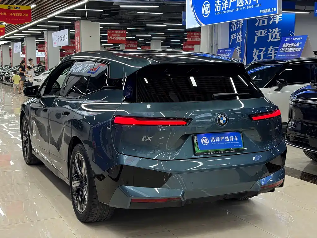BMW iX — миниатюра 15