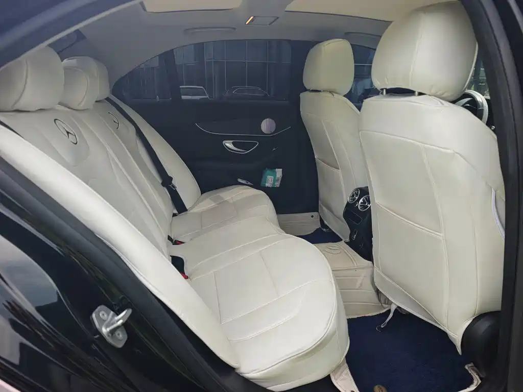 Mercedes-Benz C-Class — миниатюра 20
