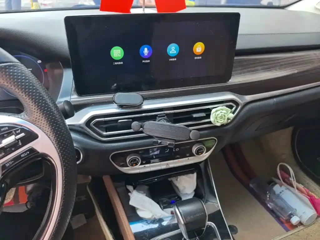 BAIC U7 — миниатюра 13