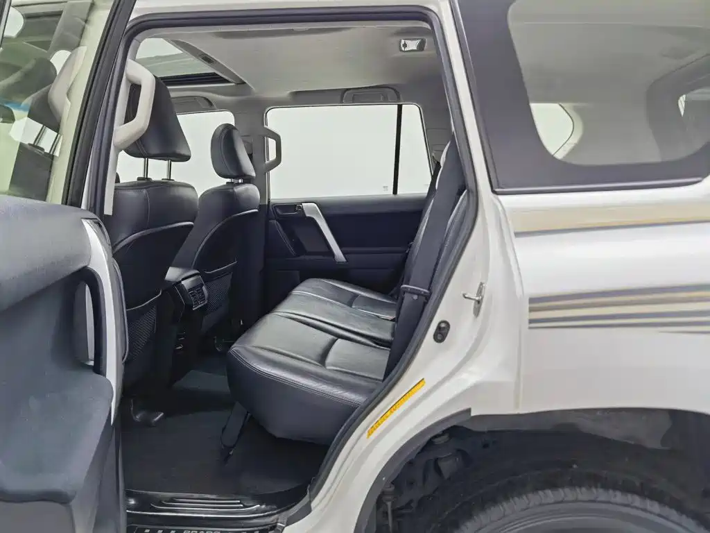 Toyota Prado — миниатюра 15