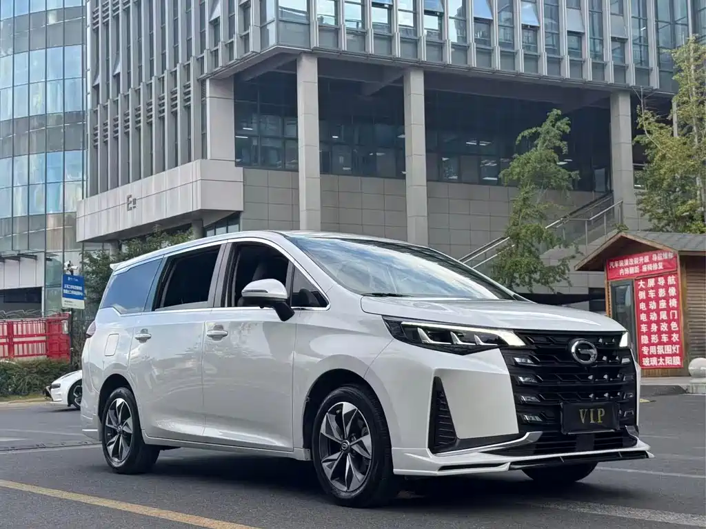 GAC Motor Trumpchi M6 — миниатюра 2