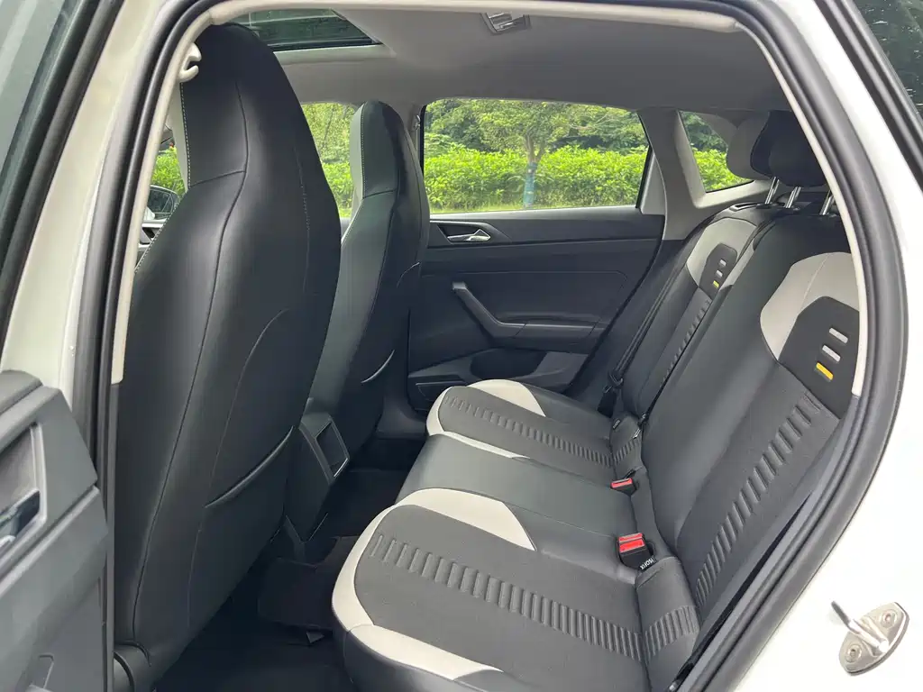 Volkswagen Polo — миниатюра 7