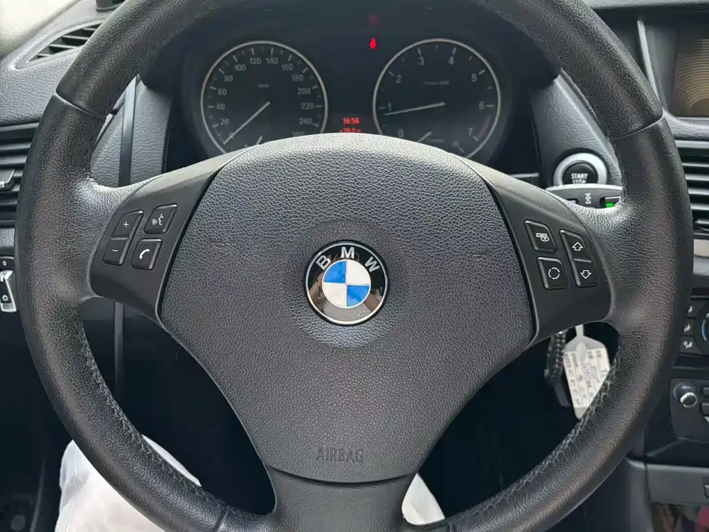BMW X1 (Import) — миниатюра 3