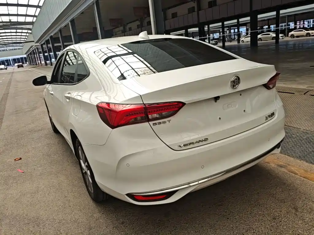 Buick Verano — миниатюра 5