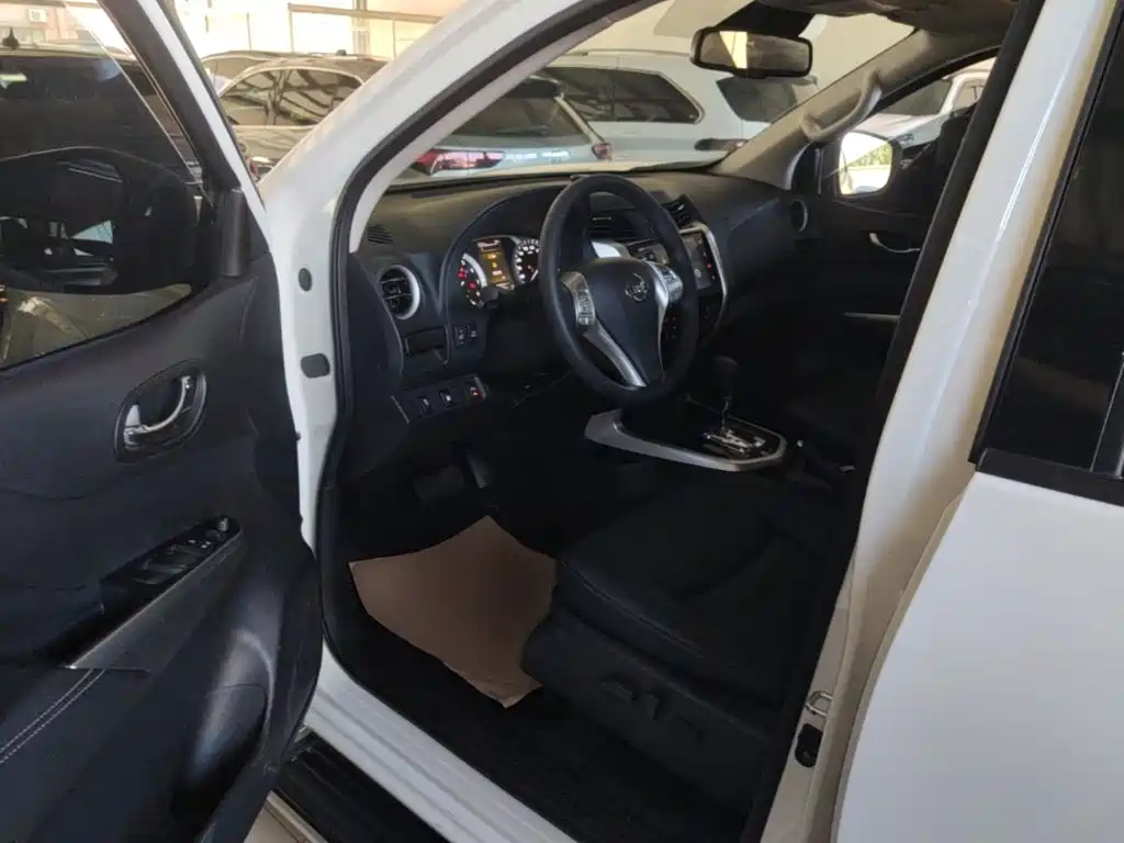 Nissan Terra — миниатюра 16