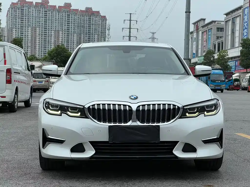 BMW 3 Series — миниатюра 2