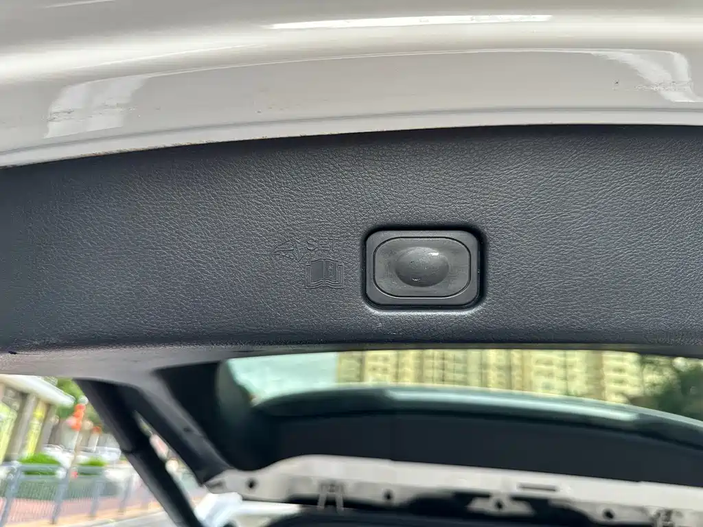 Ford Edge — миниатюра 9
