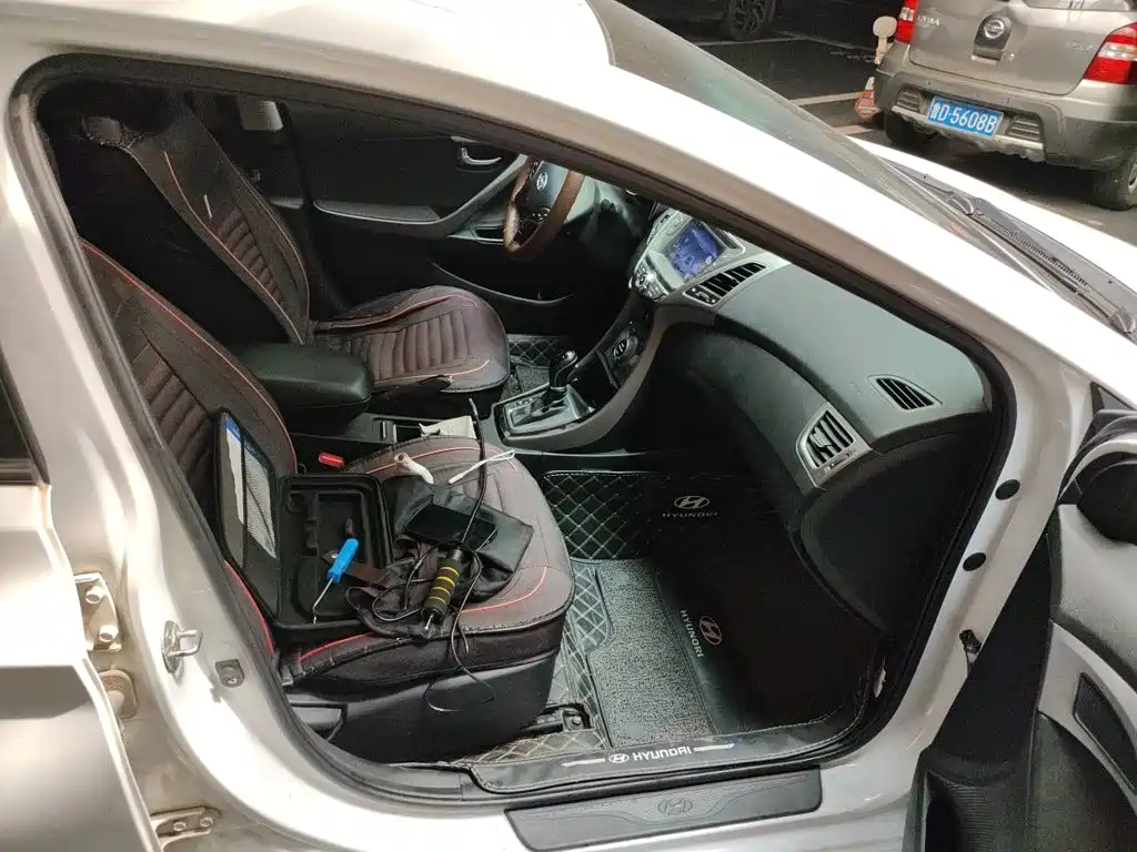 Hyundai Elantra Langdong — миниатюра 21
