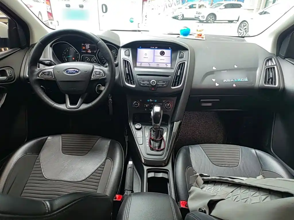Ford Focus — миниатюра 10