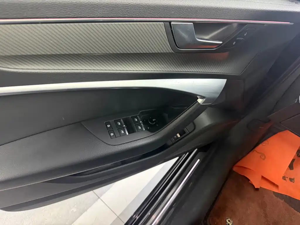 Audi A6L — миниатюра 8