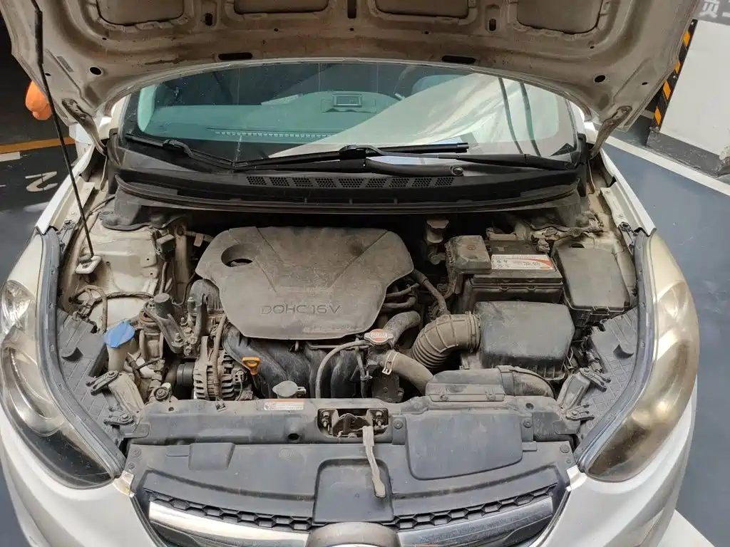 Hyundai Elantra Langdong — миниатюра 16