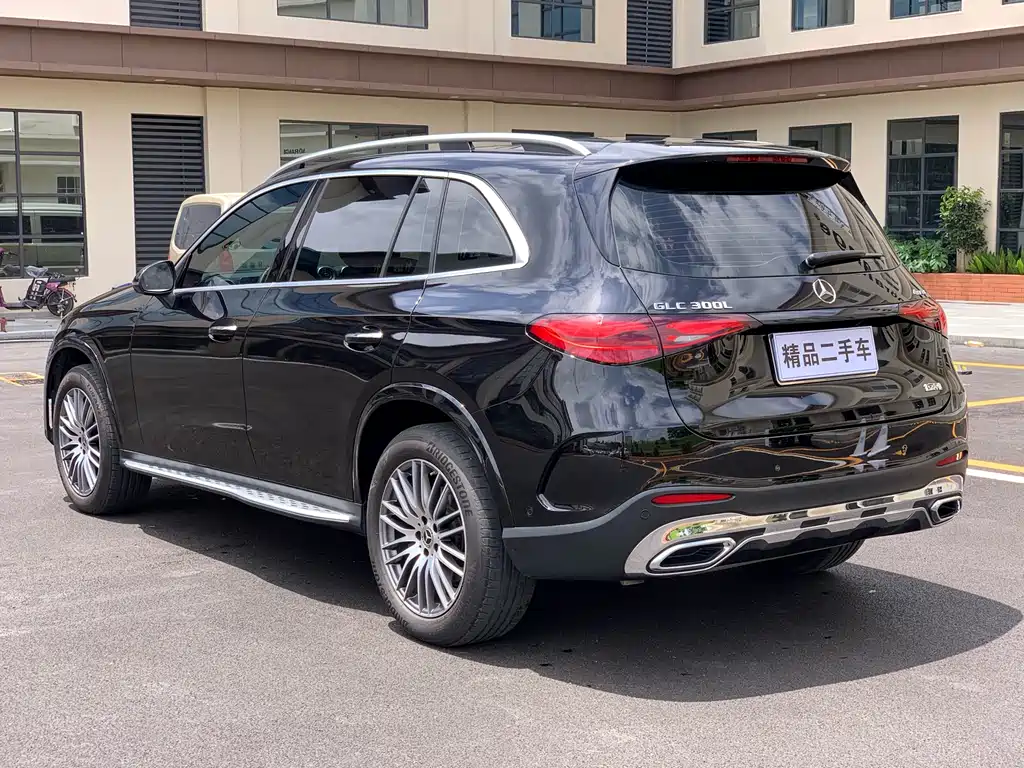 Mercedes-Benz GLC 2024 GLC 300 L 4MATIC 5 мест