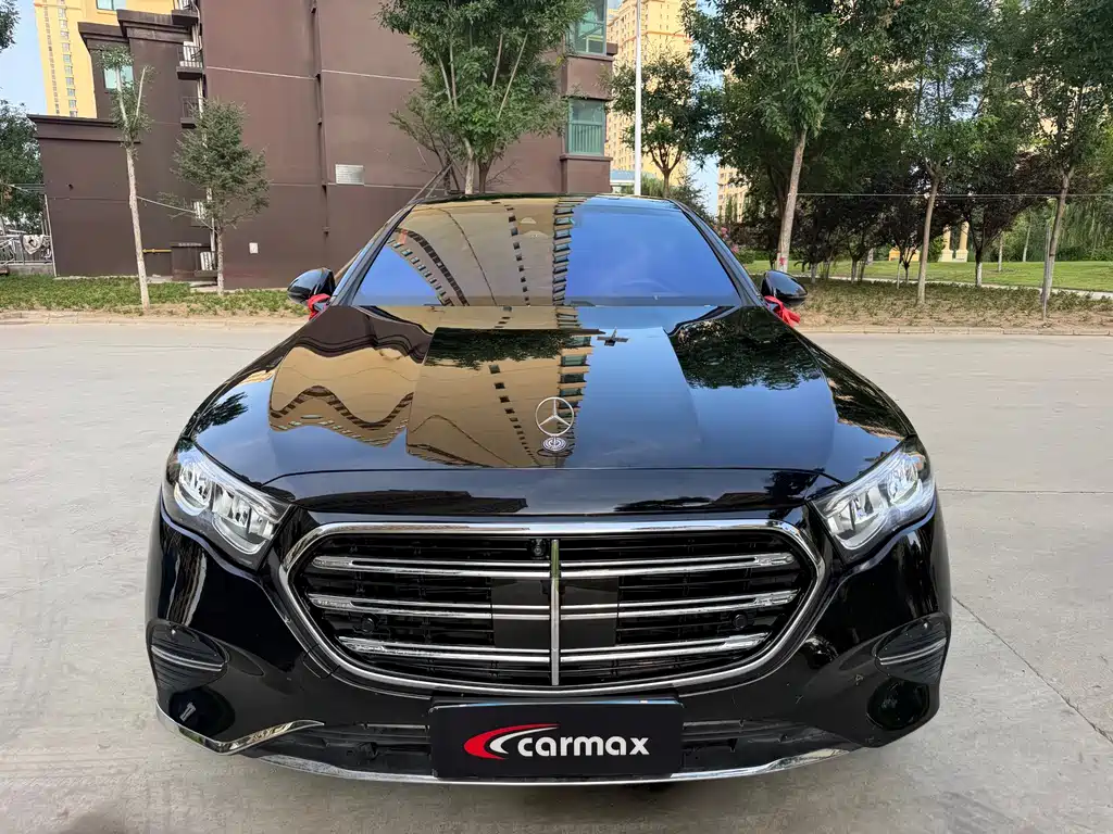 Mercedes-Benz E-Class — миниатюра 3