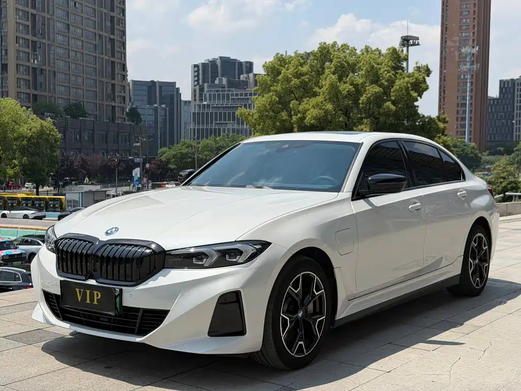BMW i3 2024