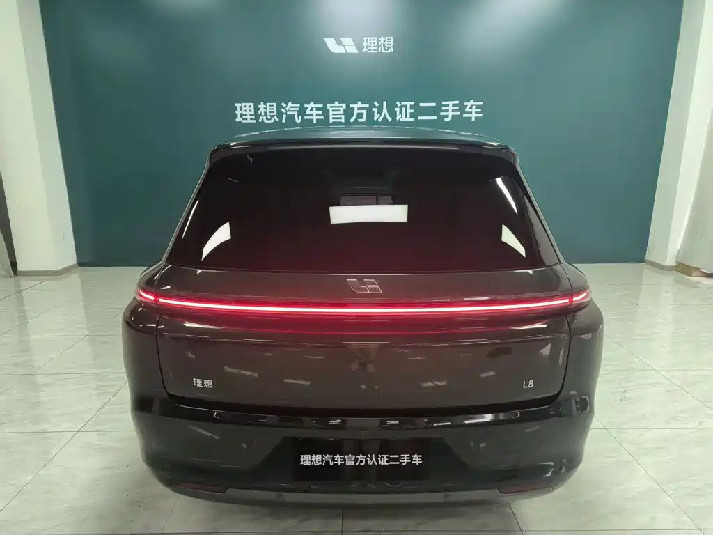 Li Auto L8 2025 Pro